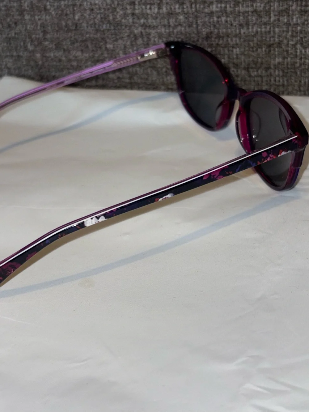 Betsey Johnson Sunglasses Womens Purple Half Rim Metal Frames 50-16-135 Floral